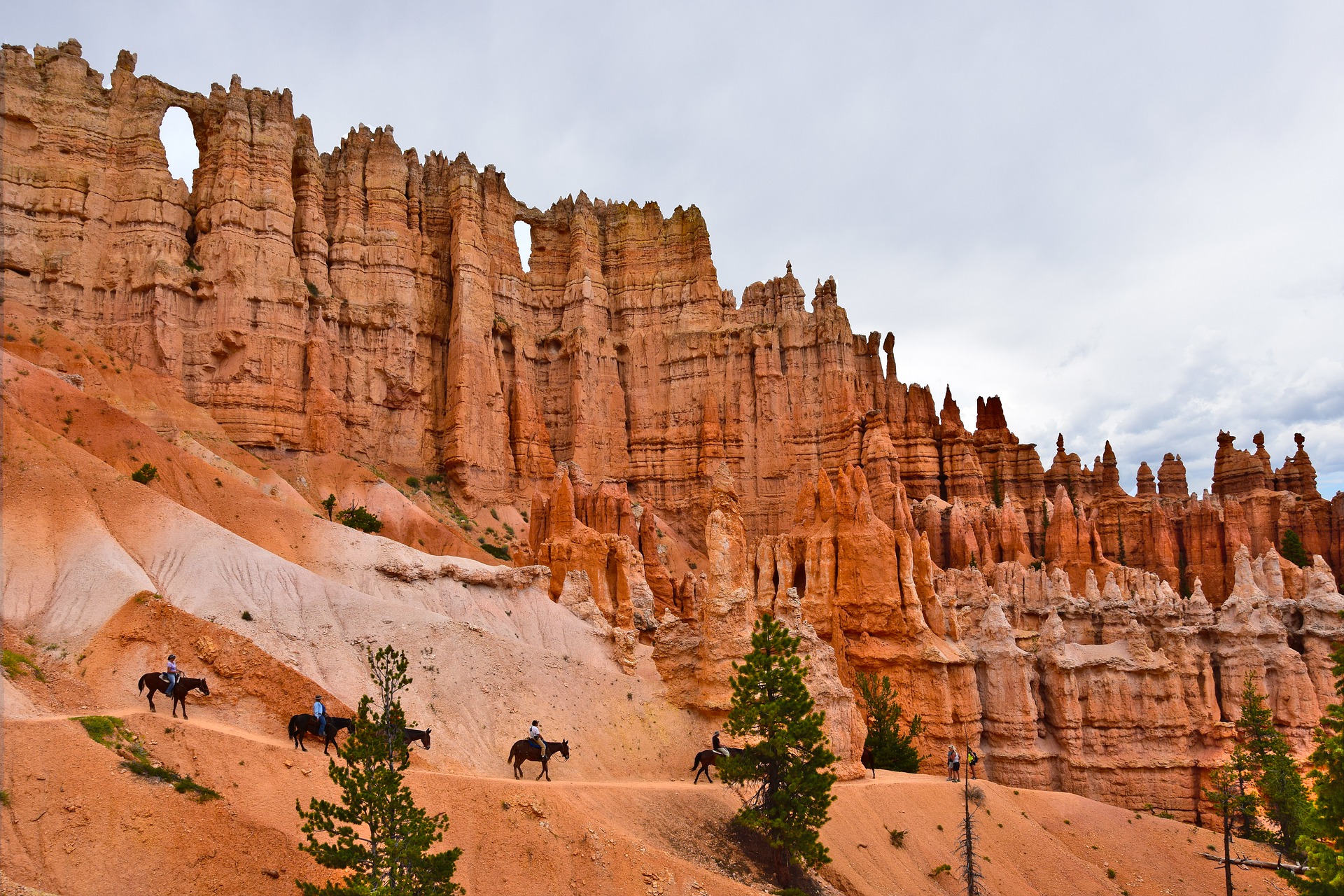 Utah's Mighty 5 - Bryce Canyon National Park - The Fairyland of Hoodoos