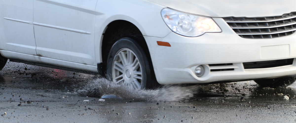 Pothole Damage – The Effects on Your Vehicle